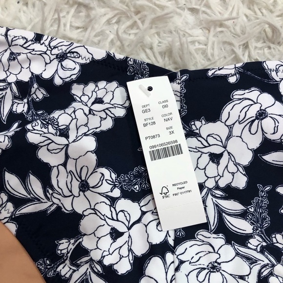 J Crew Hipster Curved Waist Cheeky Bikini Bottom Magnolia‎ Floral Navy Blue 3X - Picture 6 of 8